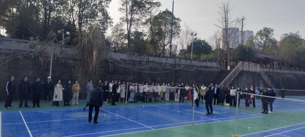 外国语学院分工会羽毛球休闲活动圆满举办